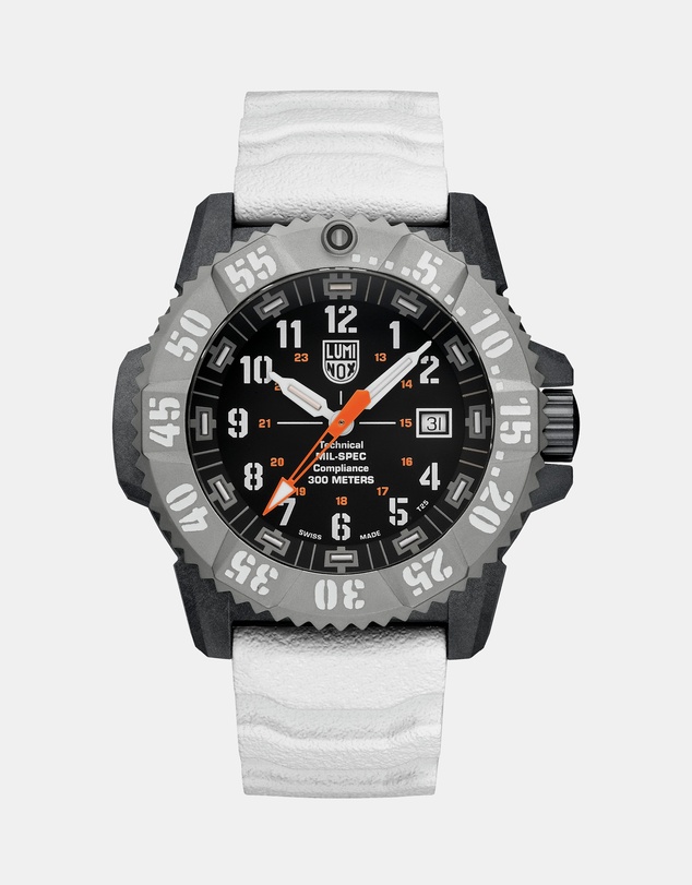 Luminox - Luminox Master Carbon MIL-SPEC 46mm Watch Set