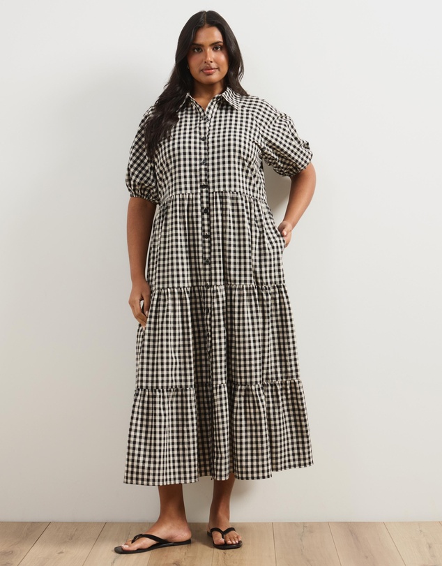 Atmos&Here Curvy - Alexis Tiered Button Through Midi Dress