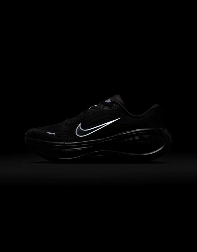 Nike - Nike Vomero Plus - Men's