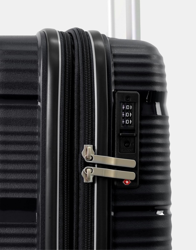Pierre Cardin - Pierre Cardin Normandy 73cm Large Hard Shell Suitcase