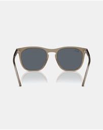 Ray-Ban - 0RB2210