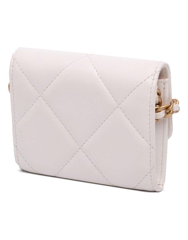 Pre-Loved by Azura Reborn - Pre-Loved Quilted Lambskin Chanel 19 Card Holder On Chain