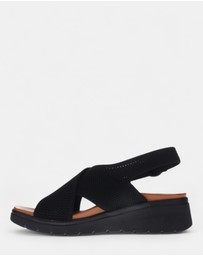 Mia Vita - Celia Wedge Sandal - Black/Black