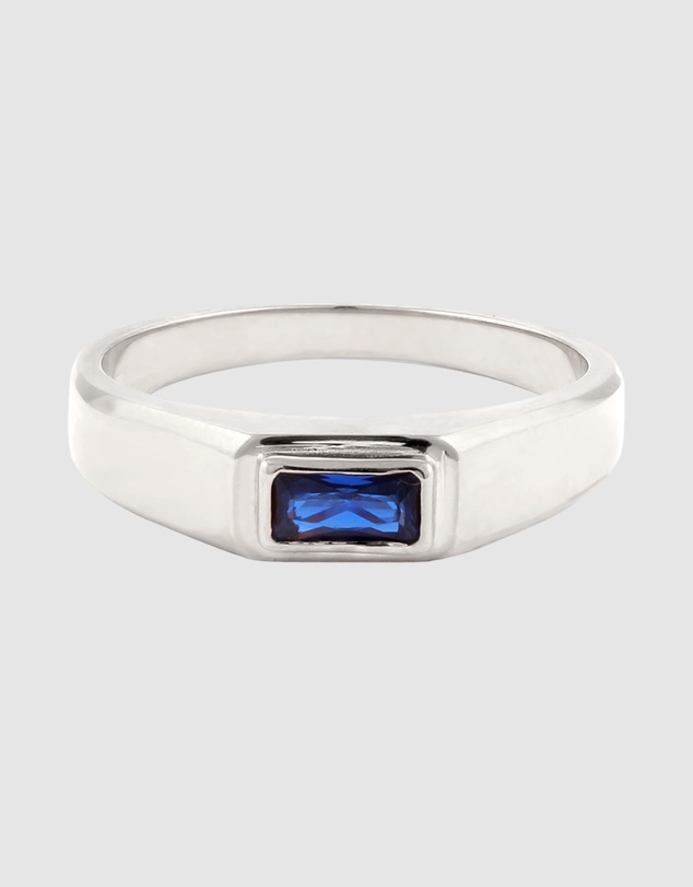 Kuzzoi - ICONIC EXCLUSIVE - Slim Signet Ring with Sapphire in 925 Sterling Silver