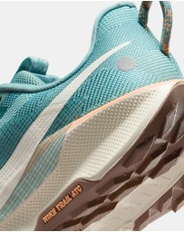 Nike - Pegasus Trail 5 - Women's