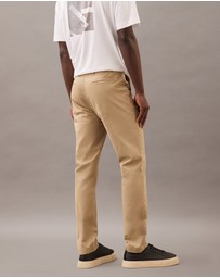 Calvin Klein - Slim Chinos