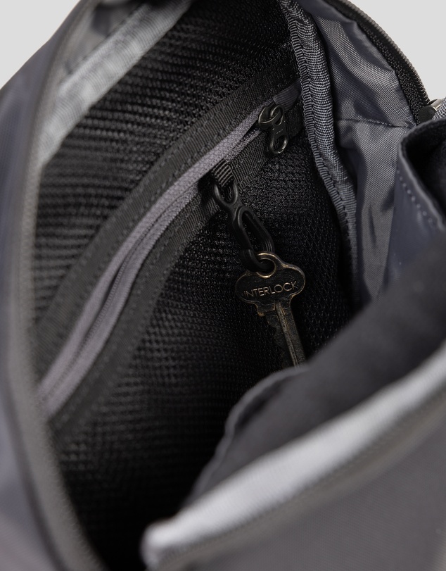 Kathmandu - Flight RFID Pouch