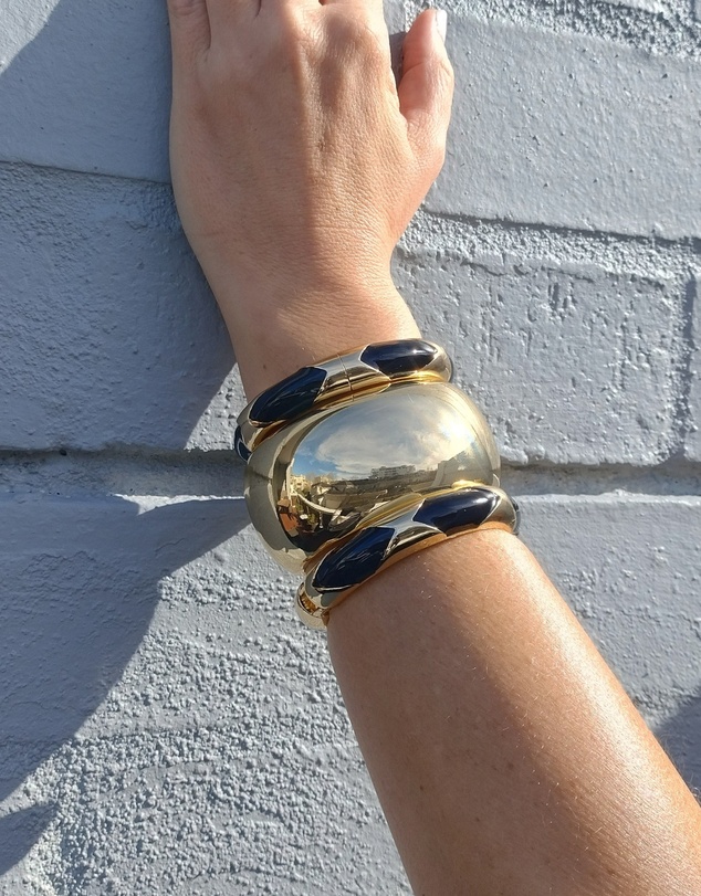 Izoa - Esme Chunky Gold Cuff