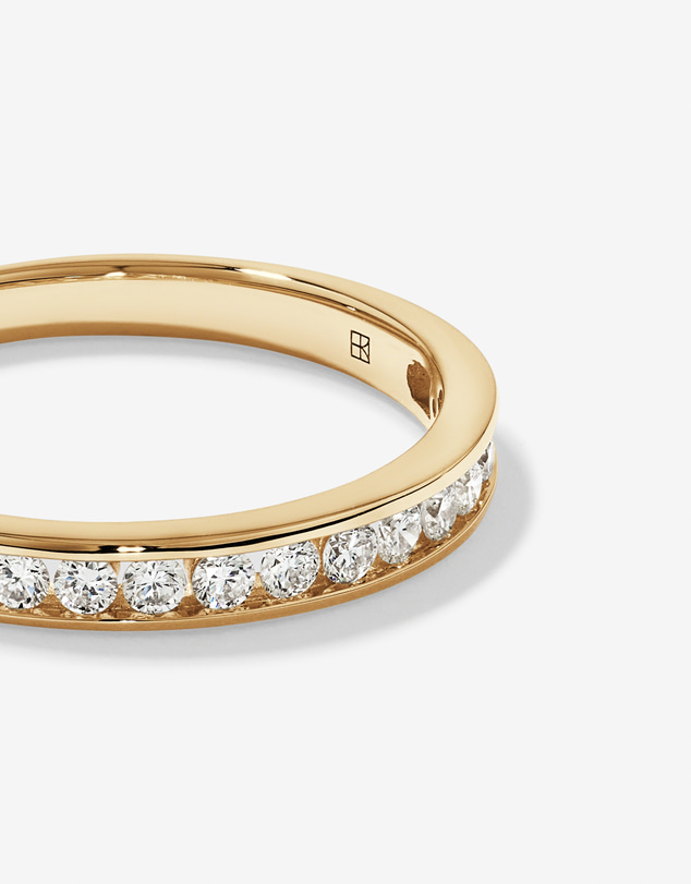 Michael Hill - 0.30 Carat TW Round Brilliant Laboratory-Grown Diamond Wedding Ring in 14kt Yellow Gold