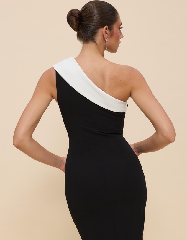 CHANCERY - Vendi One Shoulder Maxi Dress