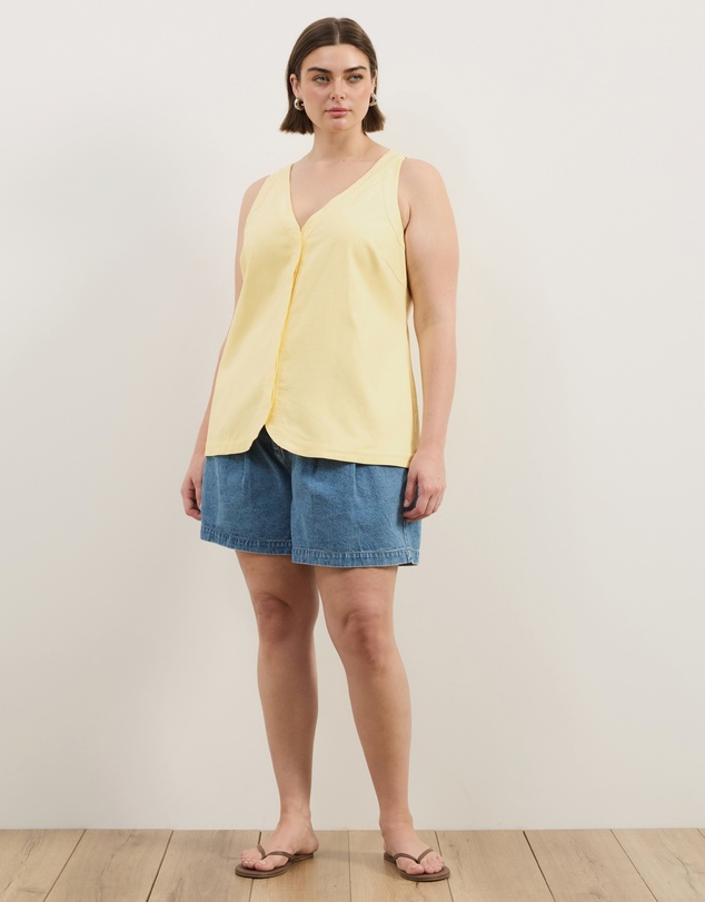 Atmos&Here Curvy - Maura V-Neck Longline Linen Blend Vest