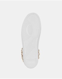 GUESS - Yanett Low-Top Sneakers
