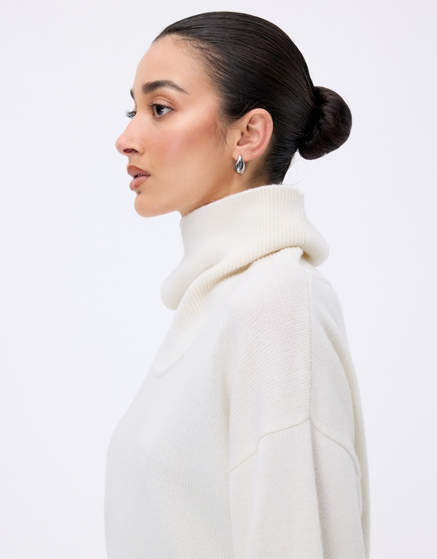 Minima Esenciales - Rian Wool Cashmere Funnel Neck Jumper