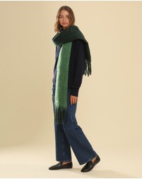 Morgan & Taylor - Cosette Chunky Two-Toned Scarf in Dark Green