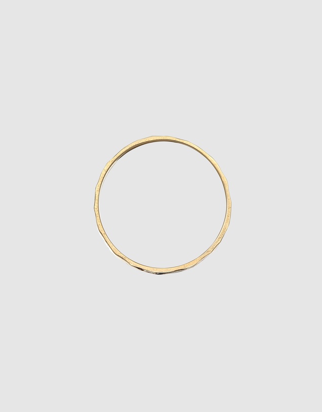 Kuzzoi - ICONIC EXCLUSIVE - Hammered Band Ring in 375 Yellow Gold