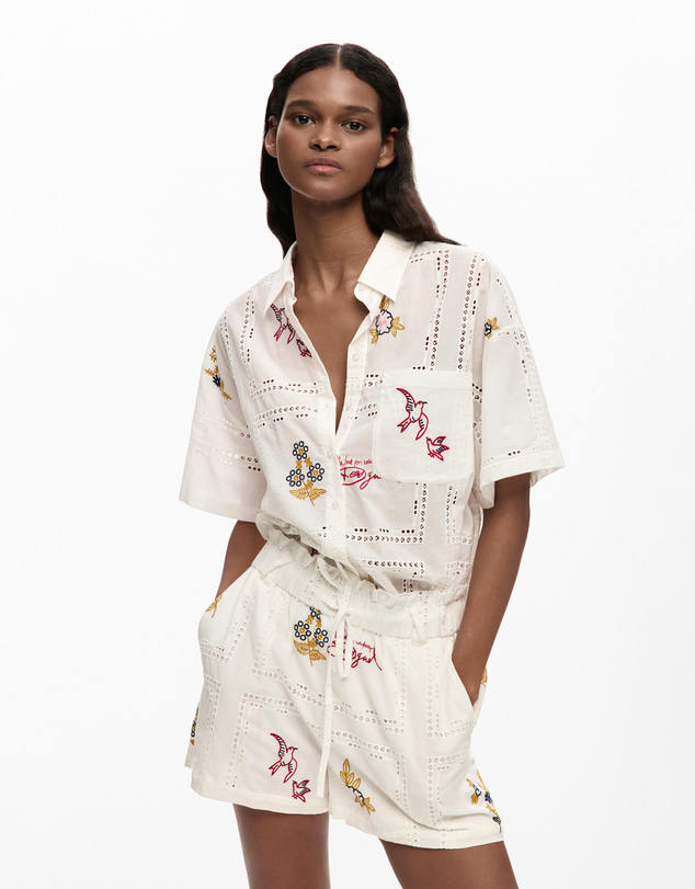 Desigual - Embroidered shorts