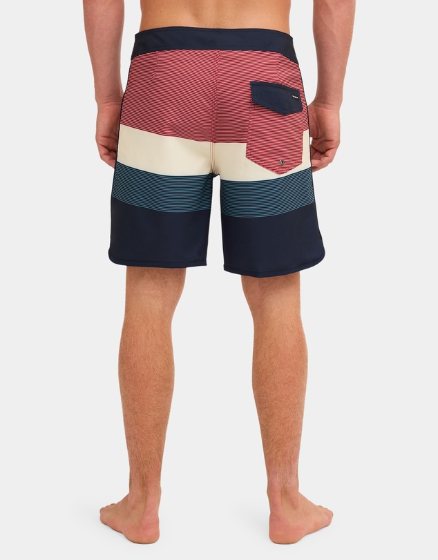 Quiksilver - Mens Surfsilk Scallop 18