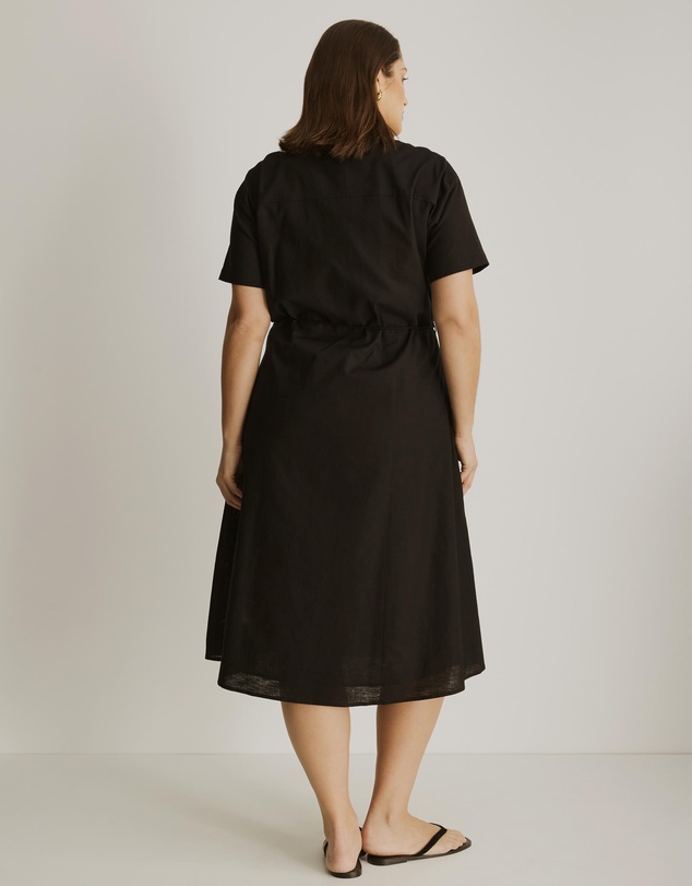 Atmos&Here Curvy - Cara Tie Waist Maxi Shirt Dress