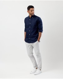 Wayver - The Button-Down Oxford Shirt