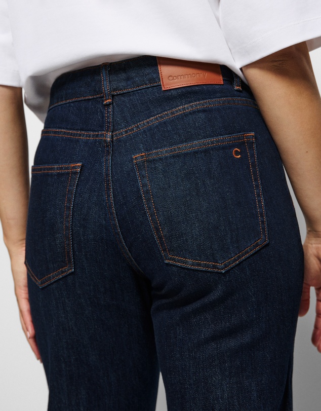 Commonry - The Mid Rise Slim Jean