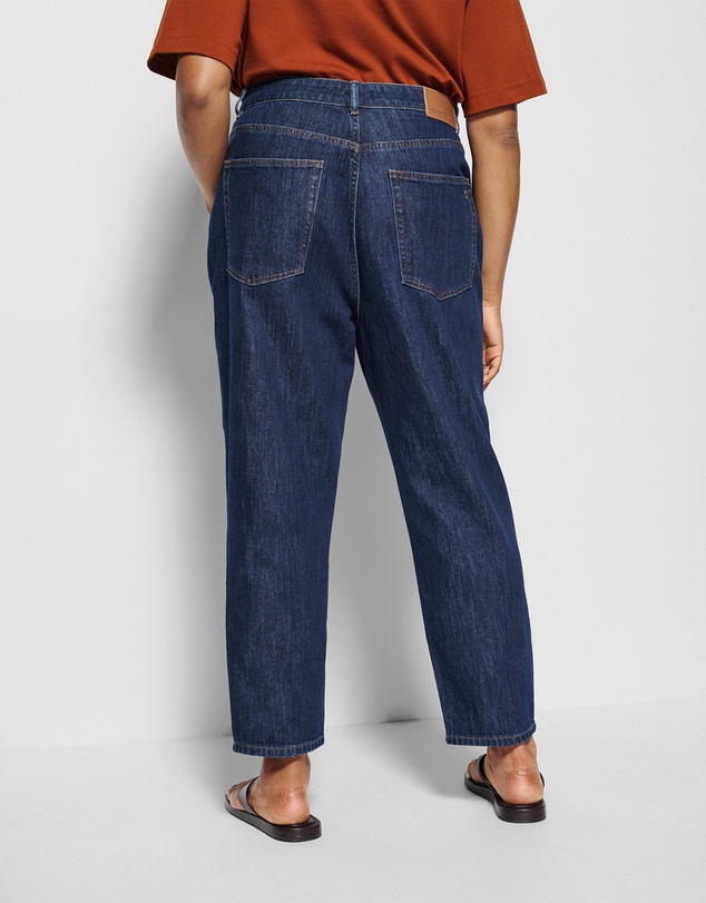 Commonry - The High Rise Crop Girlfriend Jean