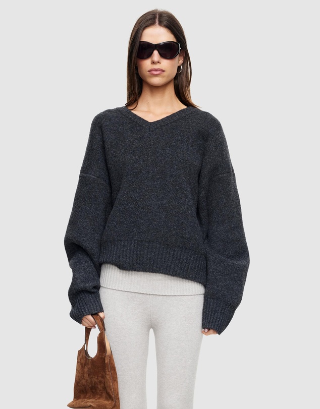 Lioness - Dolce V-Neck Knit Jumper