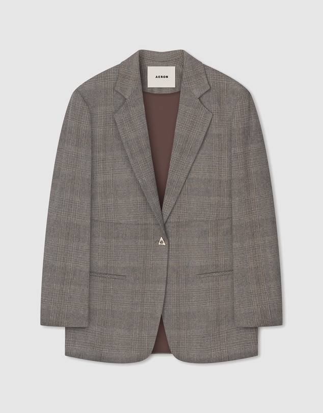 Aeron - Mercedes Blazer