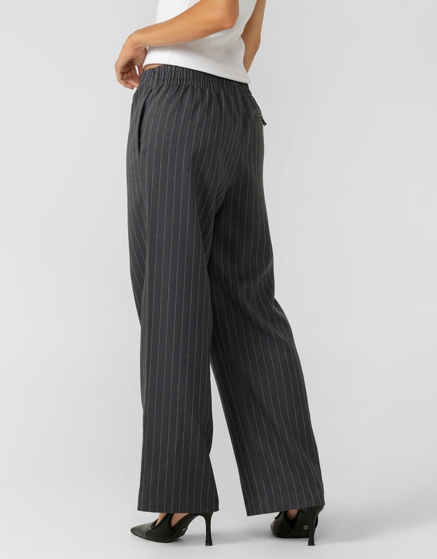 Lorna Jane - Effortless Tailored Pants