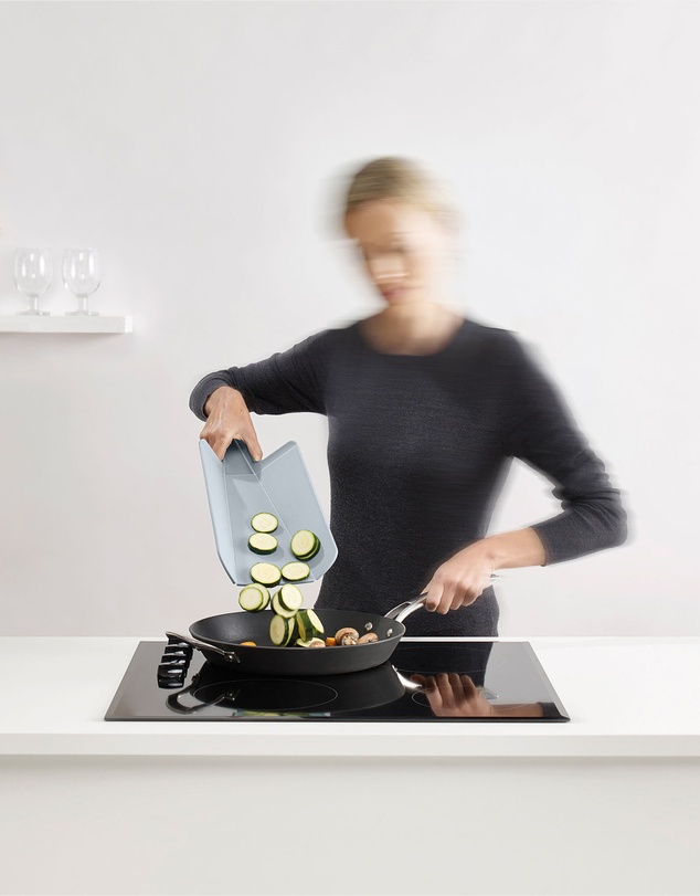 Joseph Joseph - Chop2Pot™ Plus Folding Chopping Board 2-pack, Small (Sky)