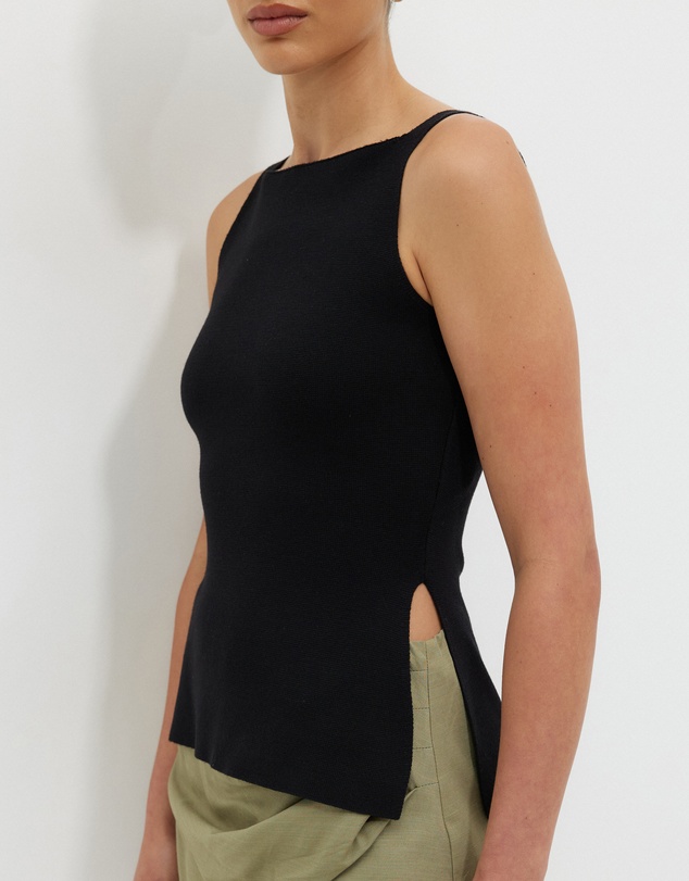 Calli - Compact Knit Bodice