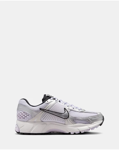 Nike - Zoom Vomero 5 - Women's
