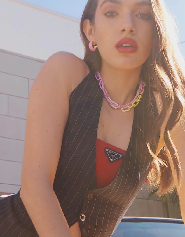 Emma Pills - The OG Necklace