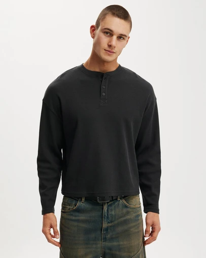 Cotton On - Relaxed Fit Textured Henley T-Shirt