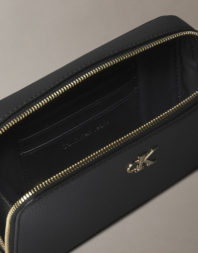 Calvin Klein - Crossbody Wallet Bag