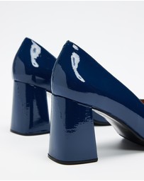 Nina Armando - Alexi Heels