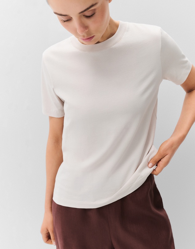 UNISON - The Classic Crew Tee