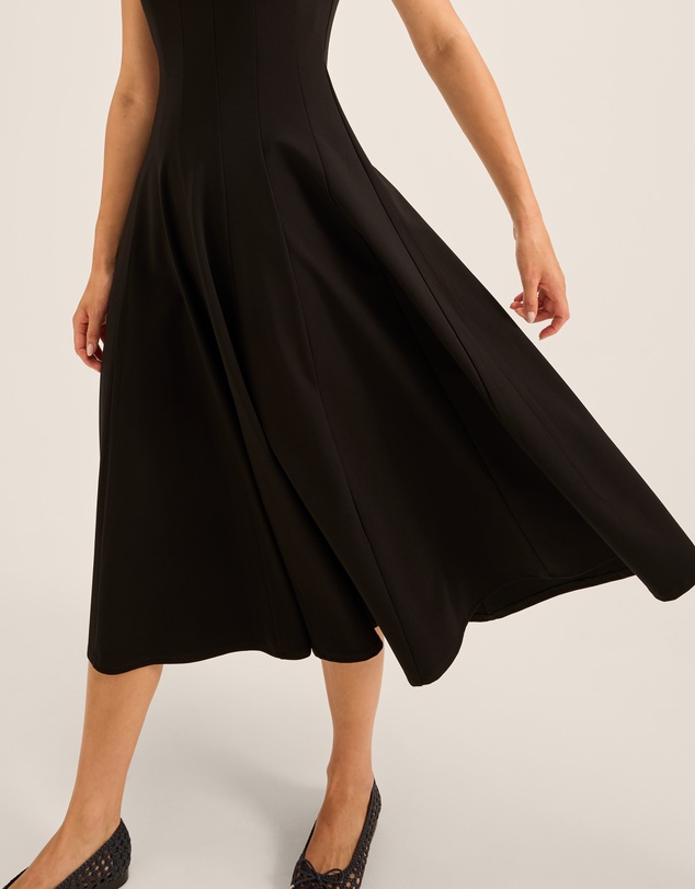 Review - Elodie Midi Dress