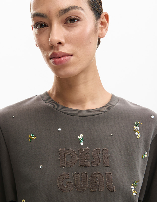 Desigual - T-shirt with logo appliqués