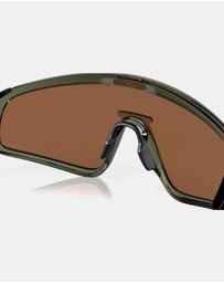 Oakley - Latch Panel