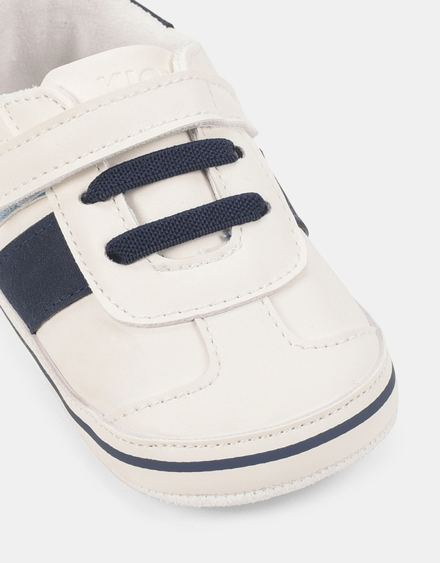 Kicks - Kodi Sneaker