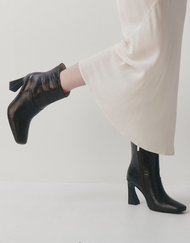 Chaos & Harmony - Pulsar Boot