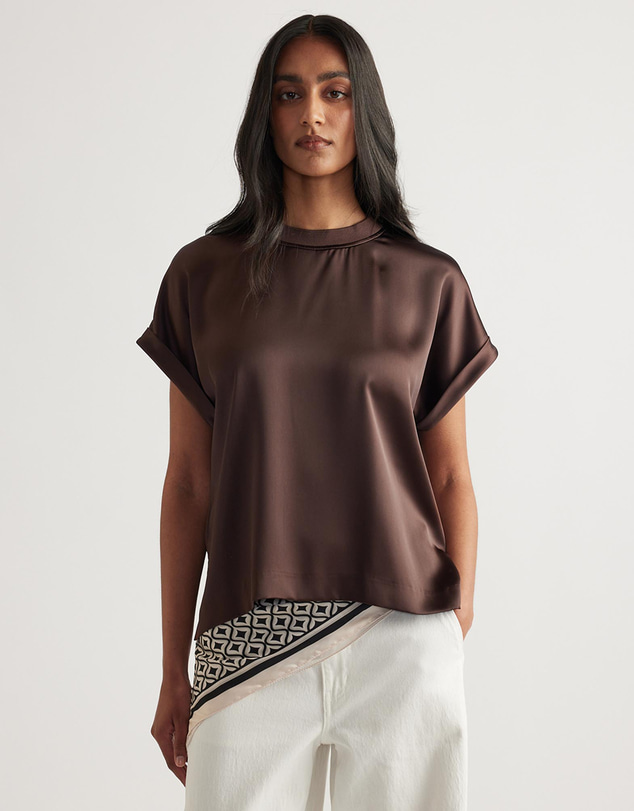 Decjuba - AnnMaree Satin Tee