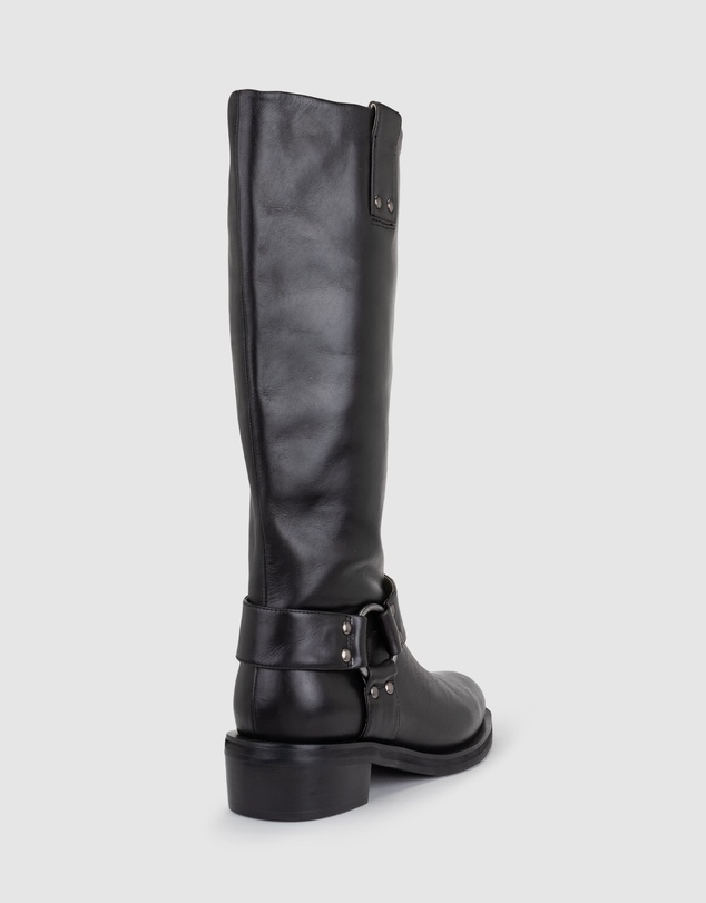Chaos & Harmony - Titan Boot