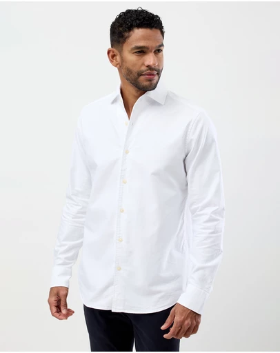 Wayver - The Essential Oxford Shirt