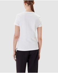 GUESS - Love Triangle Pearls Short Sleeve T-Shirt