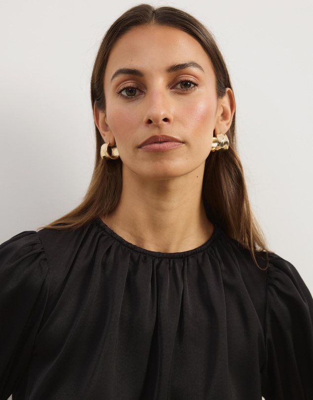Atmos&Here - Everly Satin Puff Sleeve Blouse