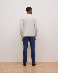 Trenery - Merino Classic Crew in Stone