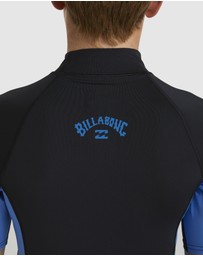 Billabong - Boys 8 to 16 Arch Short Sleeve Rash Vest