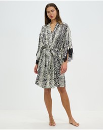 Sainted Sisters - Scarlett Silk Kimono