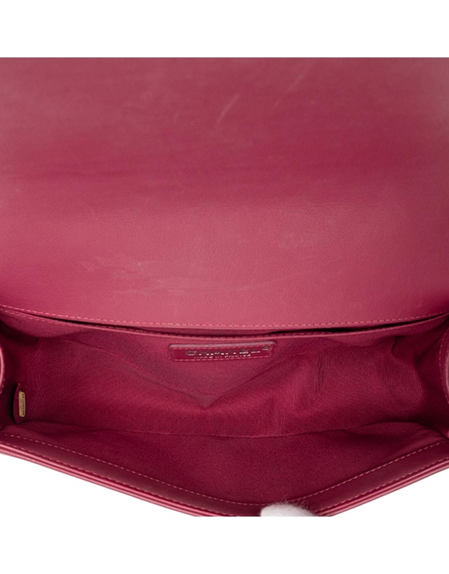 Pre-Loved by Azura Reborn - Pre-Loved Old Medium Chevron Lambskin Boy Flap